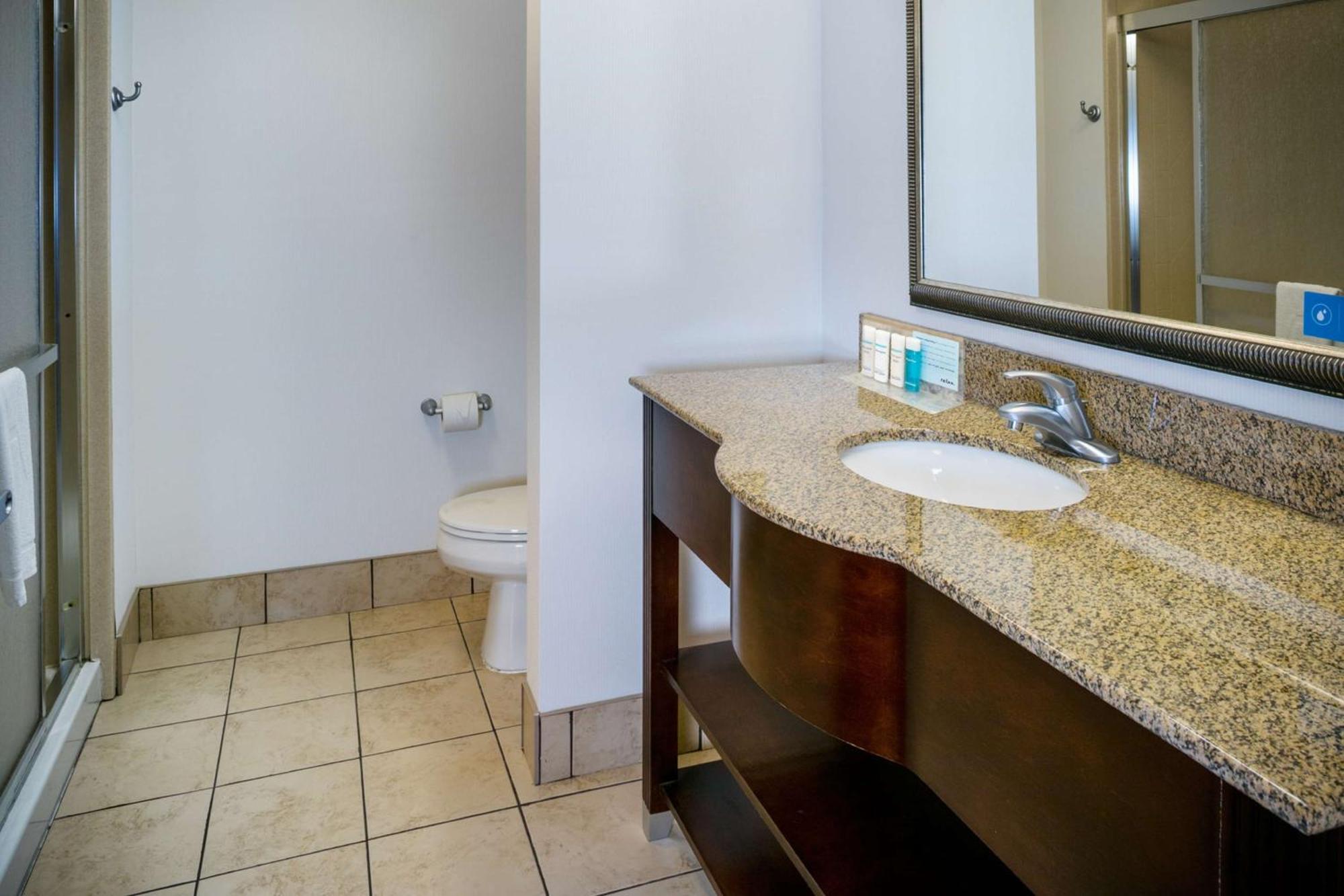 Hampton Inn & Suites Toledo-Perrysburg Rossford Экстерьер фото