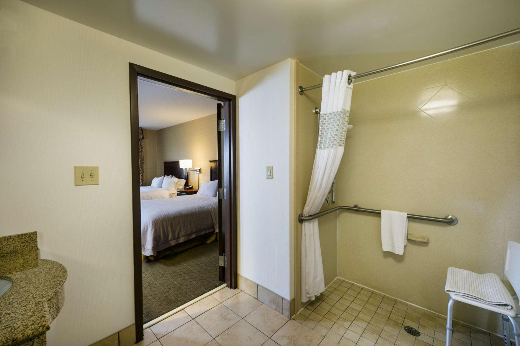 Hampton Inn & Suites Toledo-Perrysburg Rossford Экстерьер фото