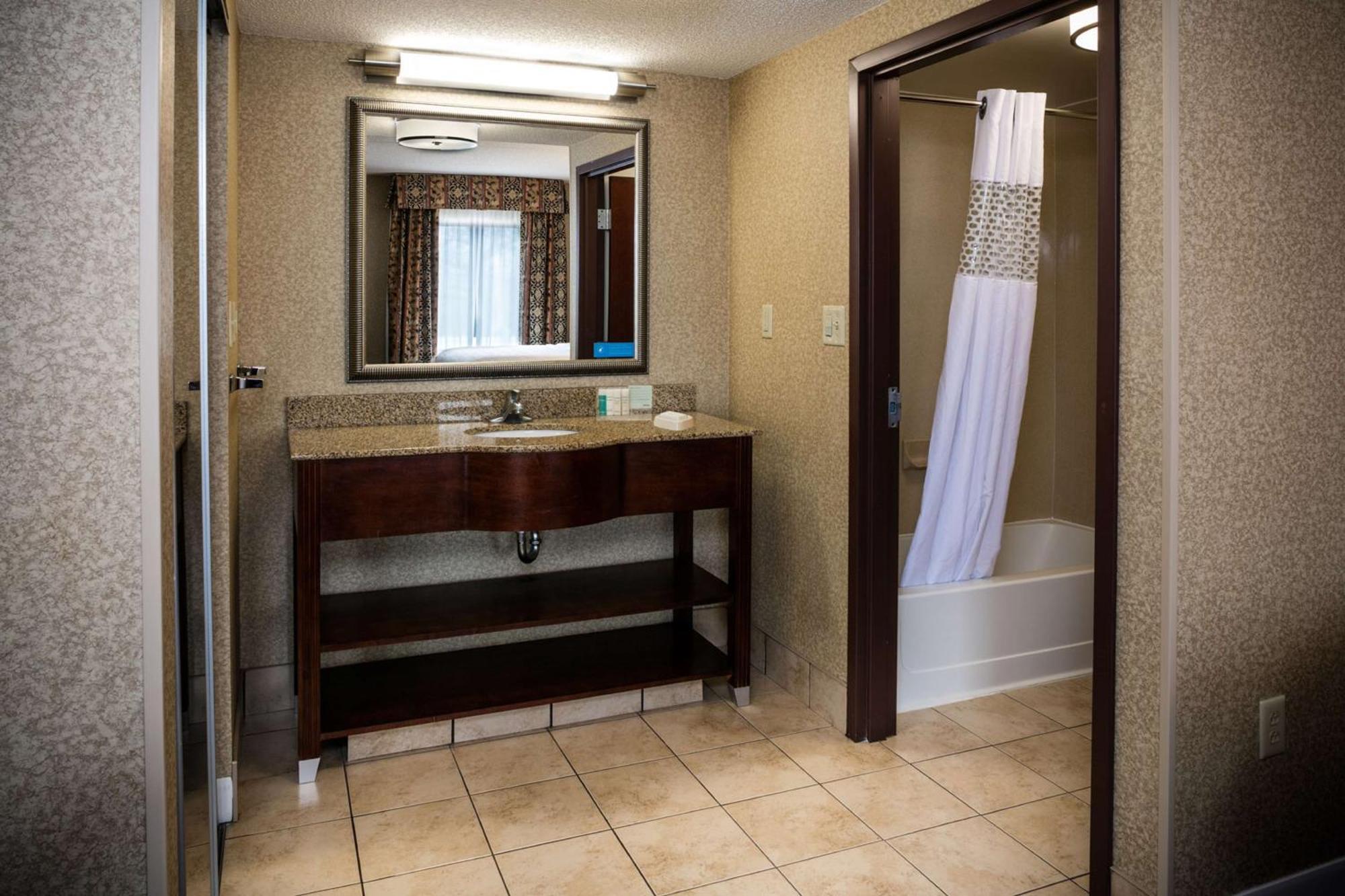 Hampton Inn & Suites Toledo-Perrysburg Rossford Экстерьер фото