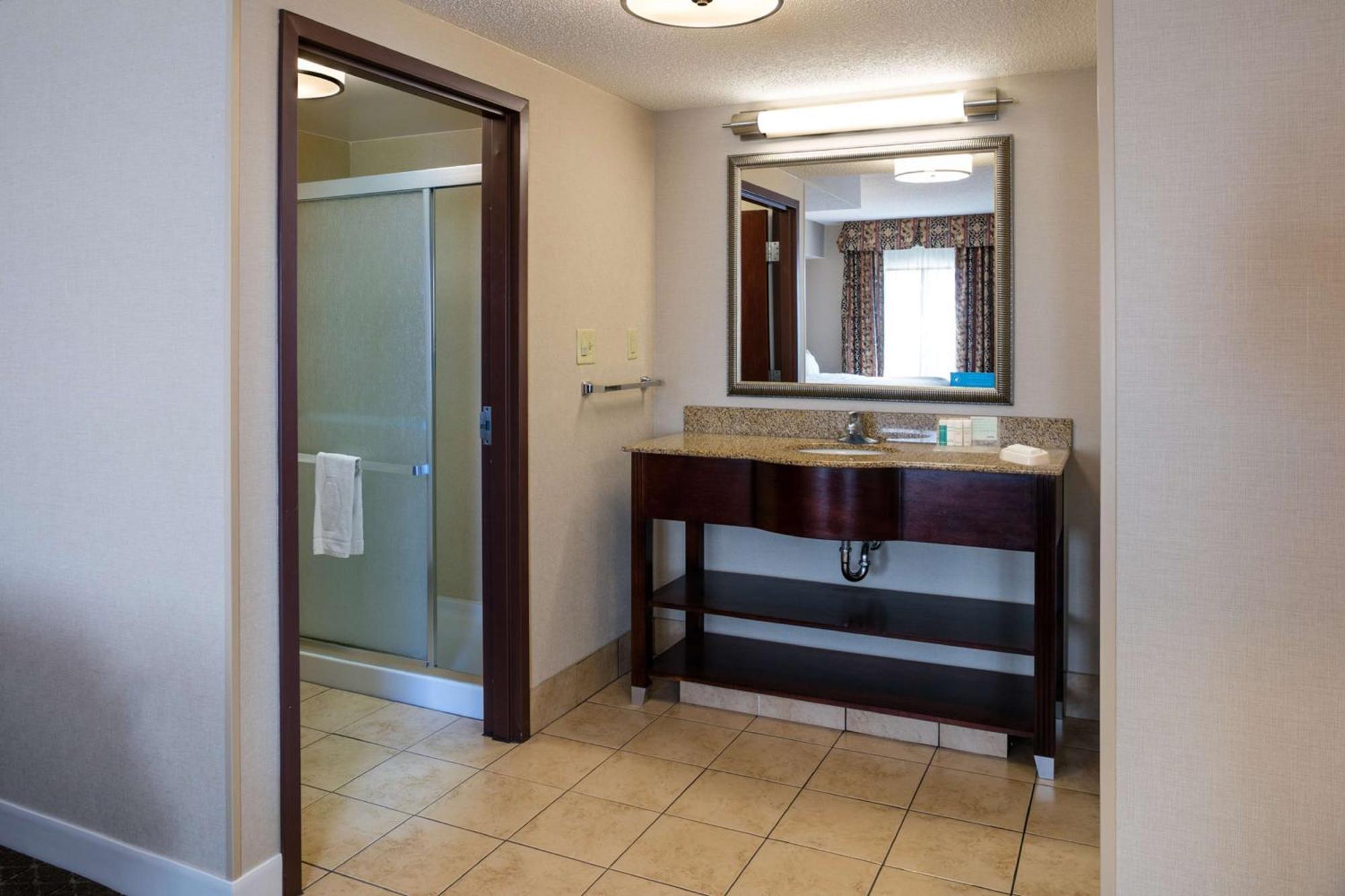 Hampton Inn & Suites Toledo-Perrysburg Rossford Экстерьер фото