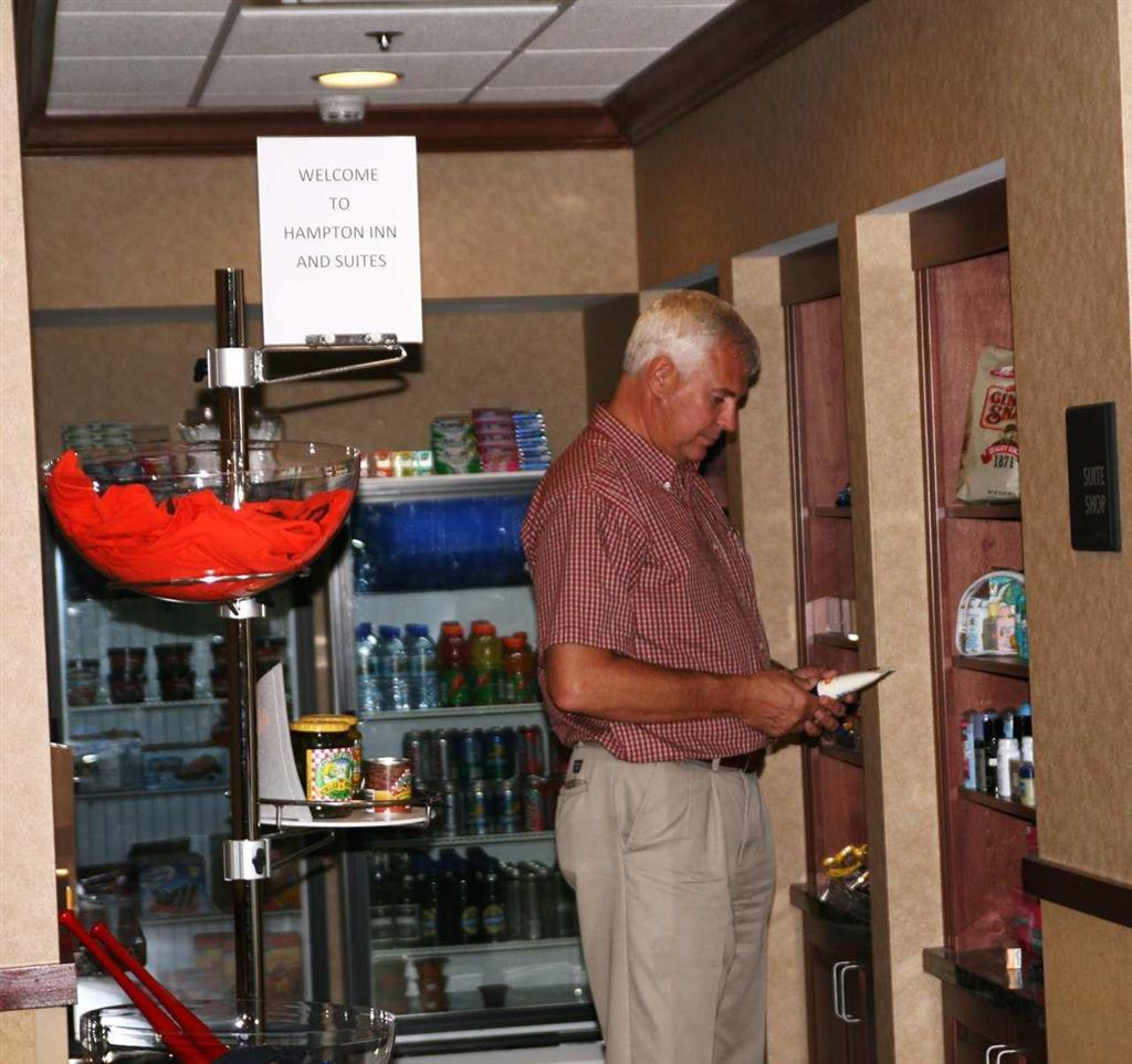 Hampton Inn & Suites Toledo-Perrysburg Rossford Номер фото
